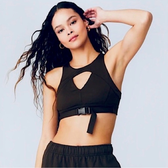 ALO Yoga Catch The Vibe Black Sports Bra size XS - Picture 3 of 7